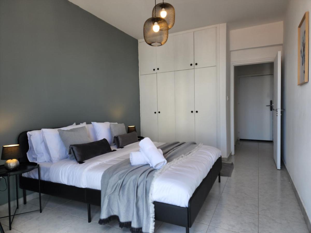 Kay'S City & Seaview One Bedroom Apartment Larnaca Esterno foto