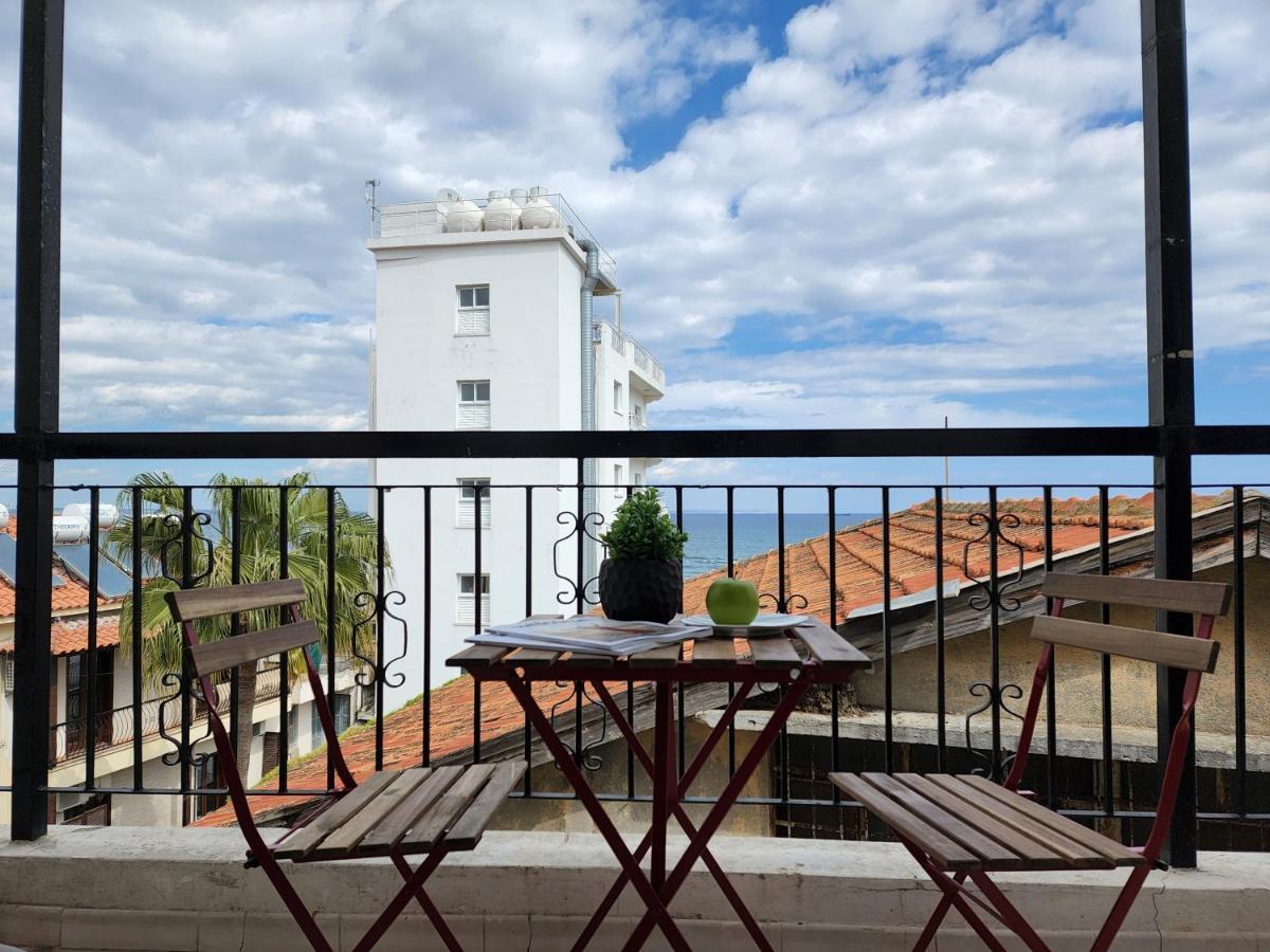 Kay'S City & Seaview One Bedroom Apartment Larnaca Esterno foto